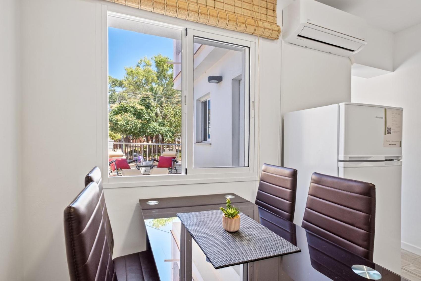 Apartamento En La Playa Con Terraza マラガ エクステリア 写真