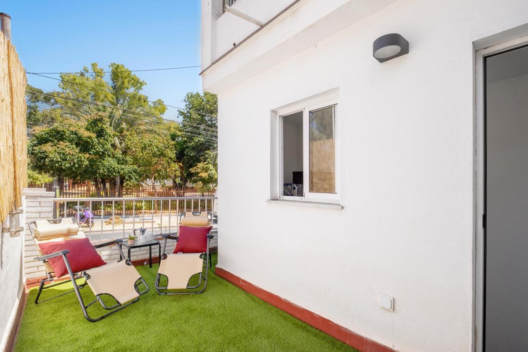 Apartamento En La Playa Con Terraza マラガ エクステリア 写真