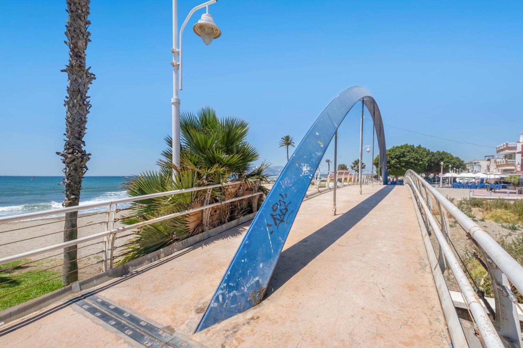 Apartamento En La Playa Con Terraza マラガ エクステリア 写真
