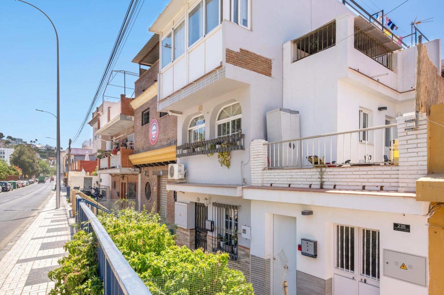 Apartamento En La Playa Con Terraza マラガ エクステリア 写真